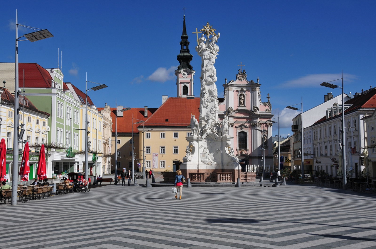 13-04-13-st-poelten-pathausplatz-714.jpg